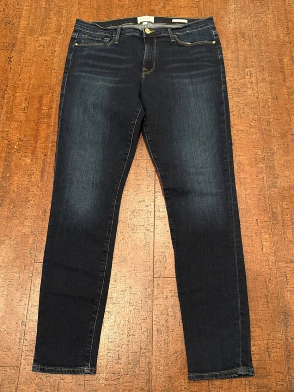 Frame 31 Le Skinny De Jeanne Mid-Rise Jeans